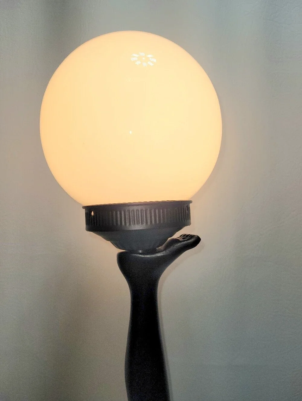 Vintage Art Deco Erotica Figural Accent Table Lamp